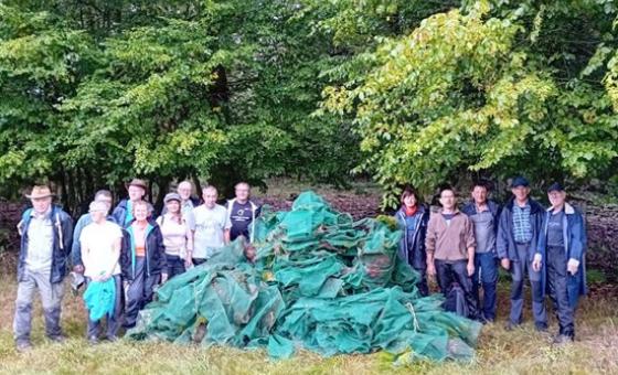 Action ecocitoyenne dans la foret des Sénardins