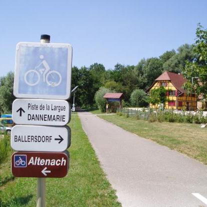 Piste cyclable de la Largue