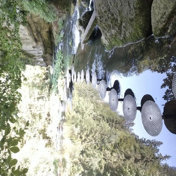 Pas japonais gorges du Doubs