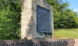 Le cimetière Allemand 2000 soldats reposent en ce lieu