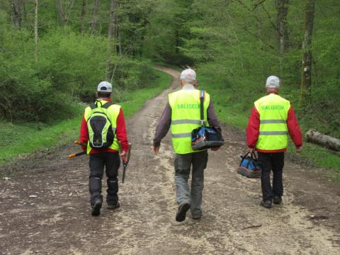 Equipe CBL de balisage de sentiers