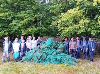 Action ecocitoyenne dans la foret des Sénardins