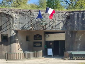 Maginot- Four A Chaux  Entrée des hommes 