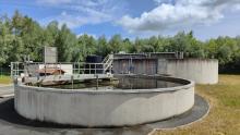 Vue sur les bassins de la station de traitement des eaux usées de Bourogne
