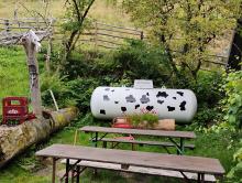 La ferme auberge du Bruckenwald: sa citerne de gaz vosgienne!!!