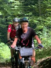 Dans les bois: Corinne et Remi