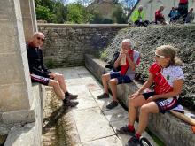 Borey: le casse croute à la fontaine